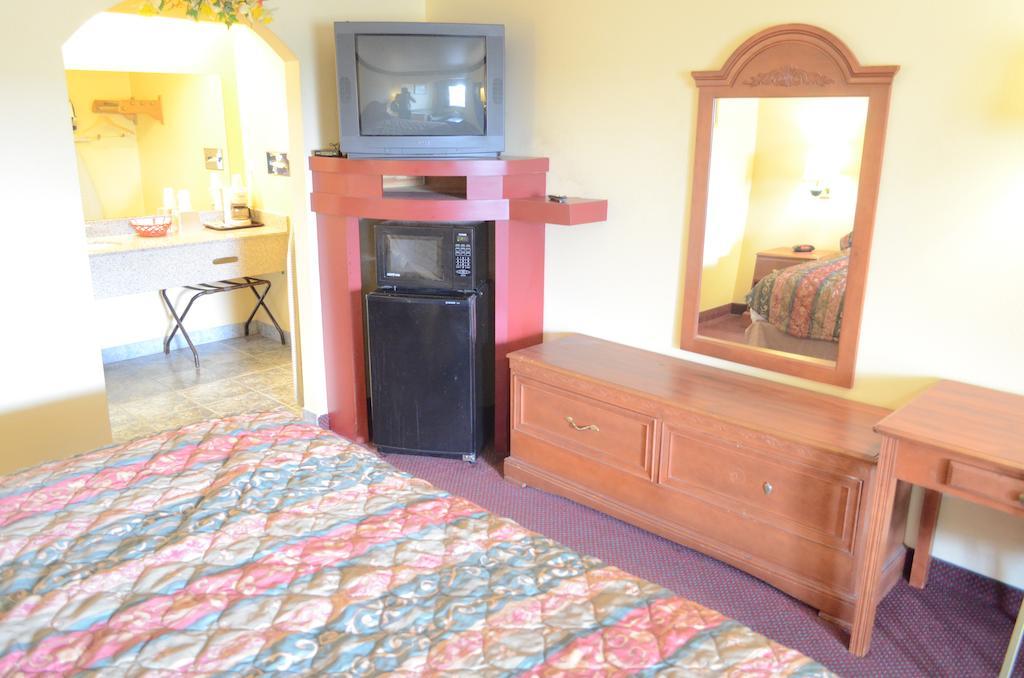 America'S Best Value Inn & Suites - Rosenberg/Houston Ngoại thất bức ảnh