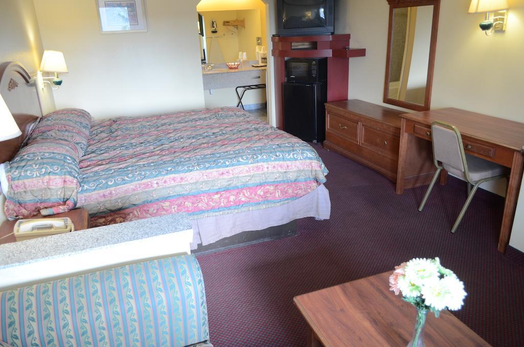 America'S Best Value Inn & Suites - Rosenberg/Houston Phòng bức ảnh