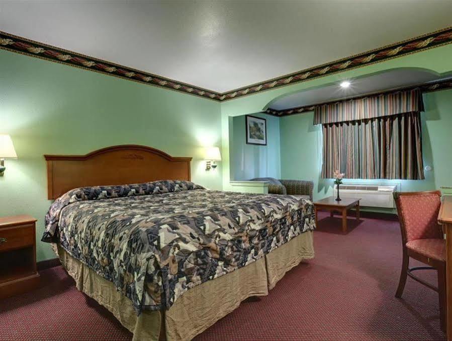 America'S Best Value Inn & Suites - Rosenberg/Houston Ngoại thất bức ảnh