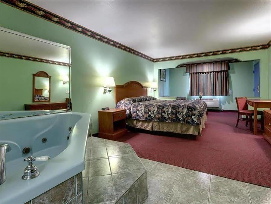 America'S Best Value Inn & Suites - Rosenberg/Houston Ngoại thất bức ảnh